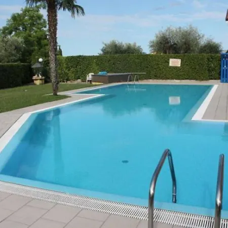 Ferienhaus Newly Renovated Holiday With Scenic Hill-view
