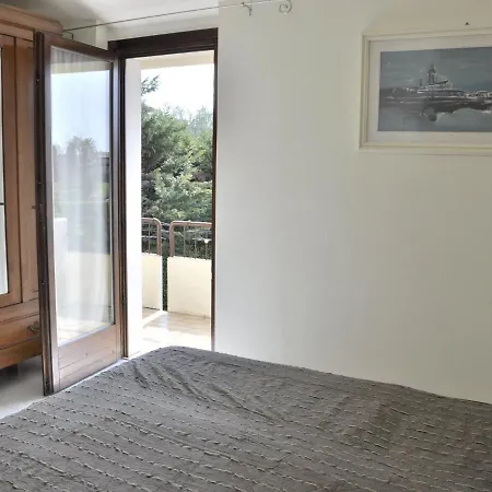 Ferienhaus Newly Renovated Holiday With Scenic Hill-view